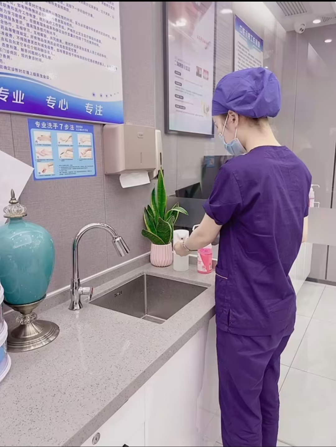口腔牙科診所愛心捐贈